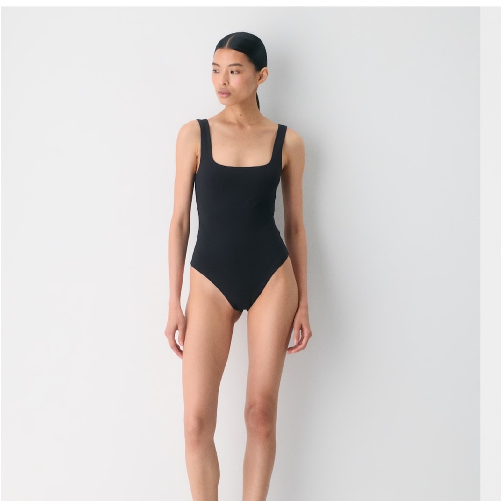 Good condition. Size XS. Minimal signs of‎ wear